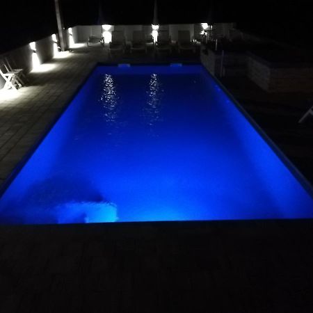 Apartment Camelia Πόρετς Εξωτερικό φωτογραφία