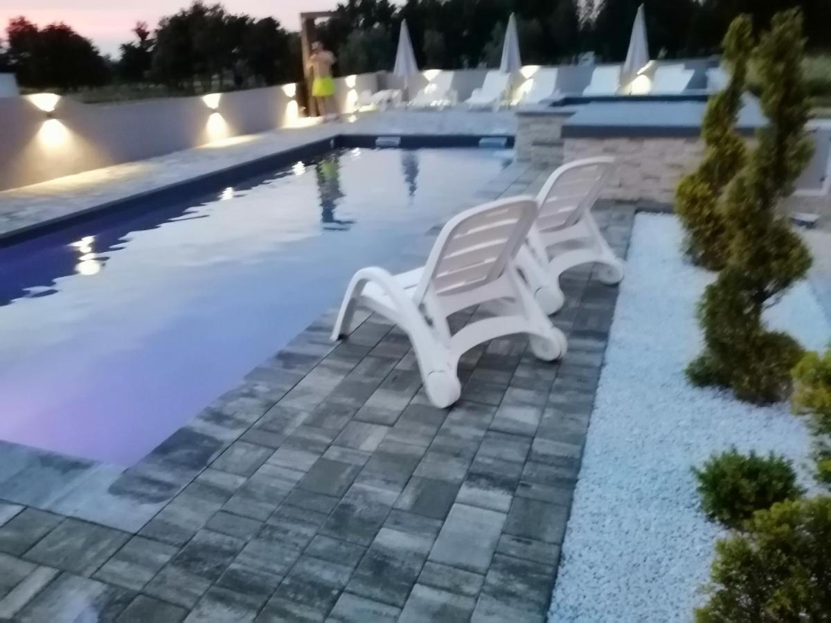 Apartment Camelia Πόρετς Εξωτερικό φωτογραφία