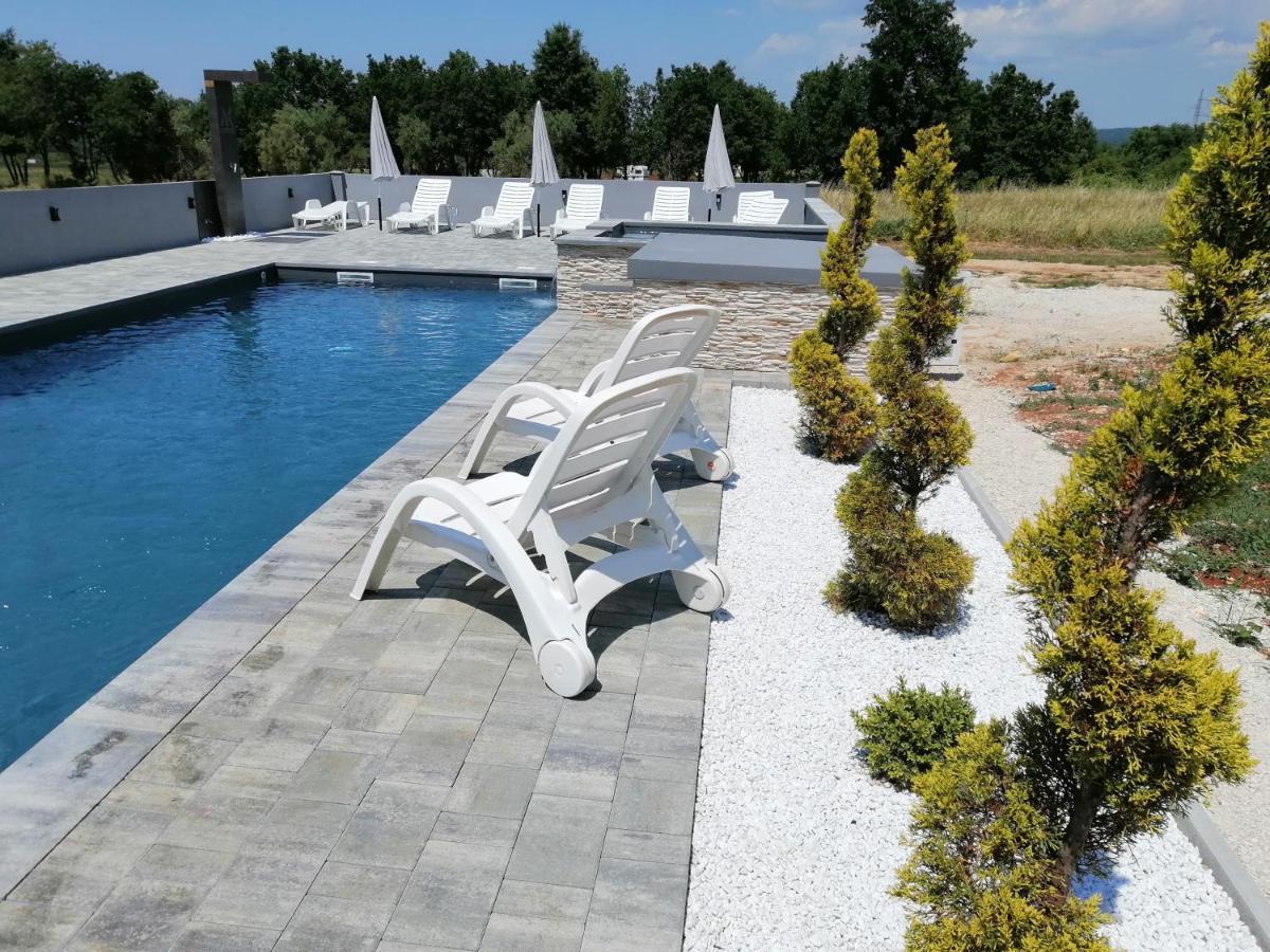 Apartment Camelia Πόρετς Εξωτερικό φωτογραφία