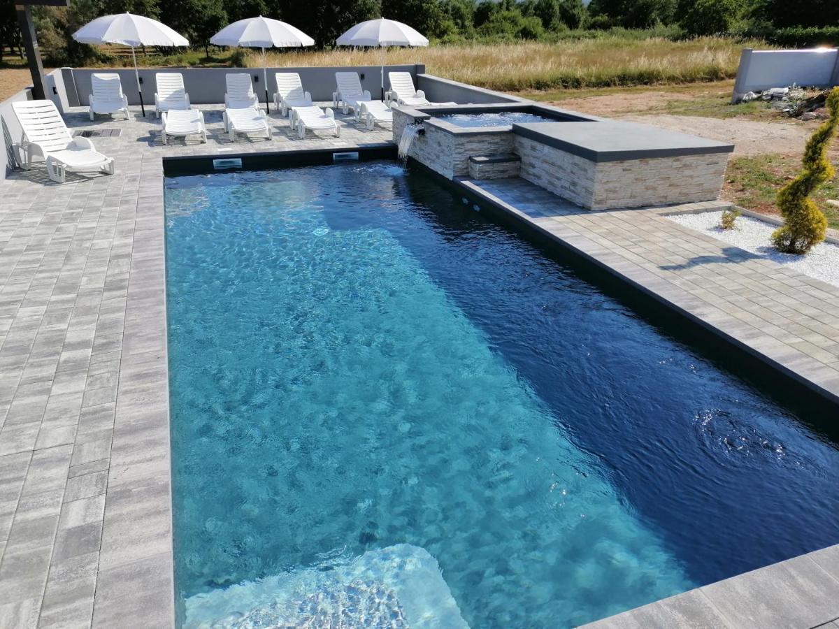 Apartment Camelia Πόρετς Εξωτερικό φωτογραφία