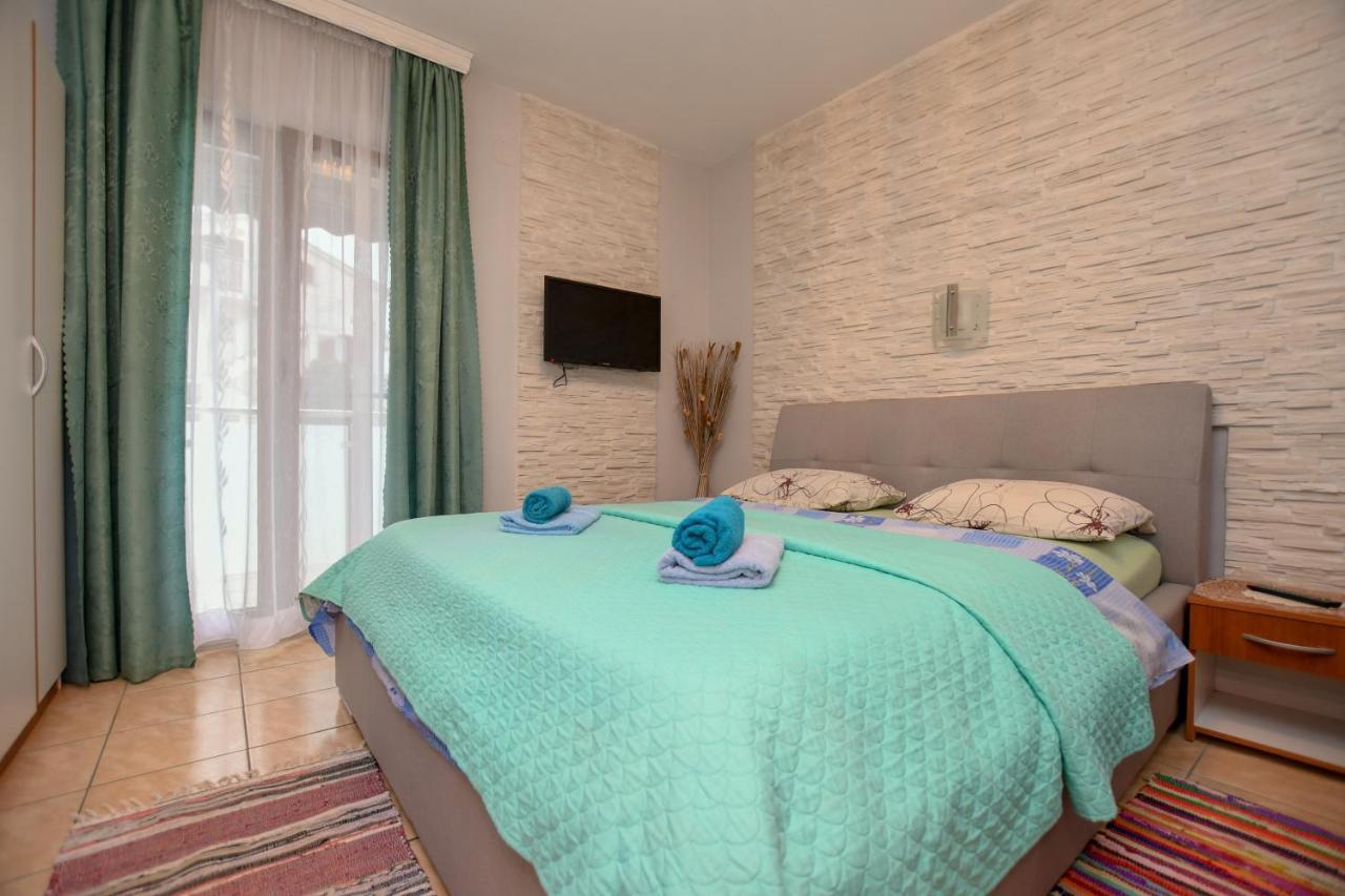 Apartment Camelia Πόρετς Εξωτερικό φωτογραφία