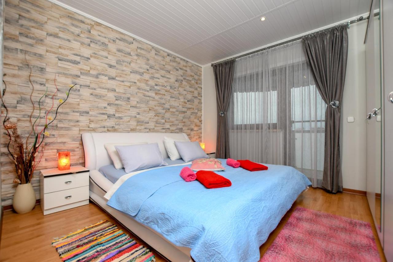 Apartment Camelia Πόρετς Εξωτερικό φωτογραφία