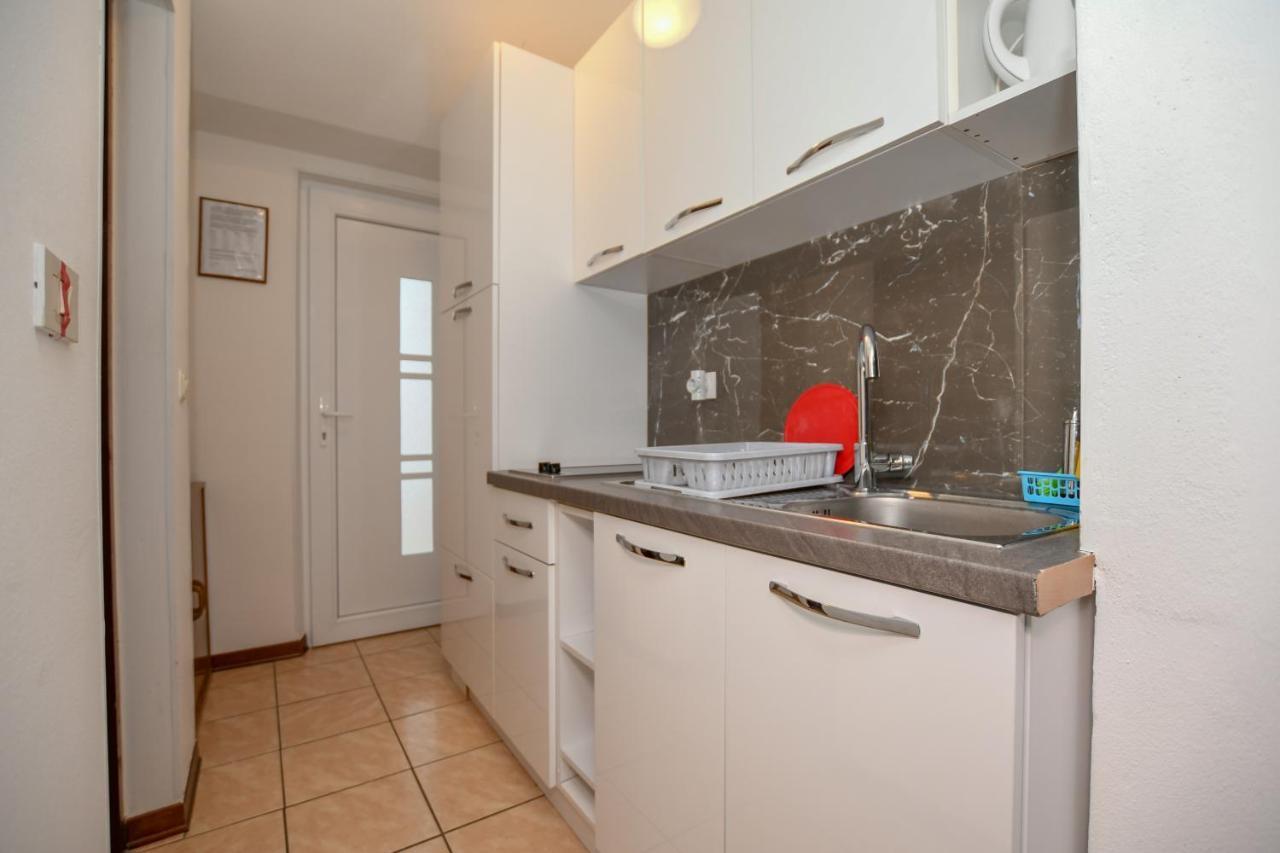 Apartment Camelia Πόρετς Εξωτερικό φωτογραφία