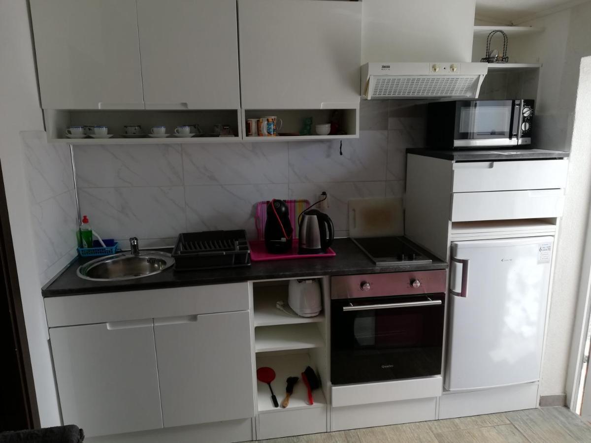 Apartment Camelia Πόρετς Εξωτερικό φωτογραφία