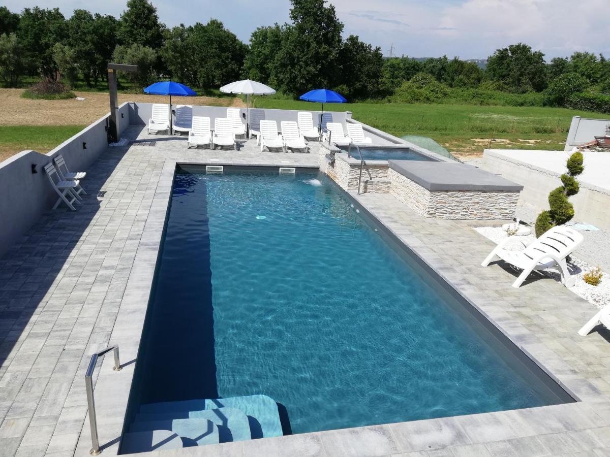 Apartment Camelia Πόρετς Εξωτερικό φωτογραφία